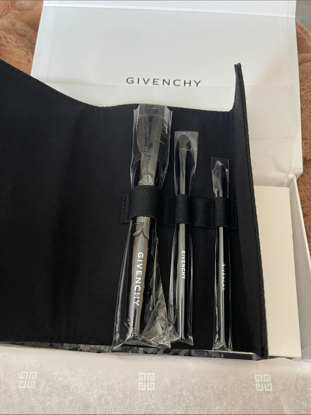 Givenchy Black Jacquard Logo brush set, spa headband and mirror